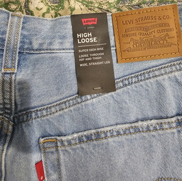 Levi High Loose Jeans - Picture 3 of 5